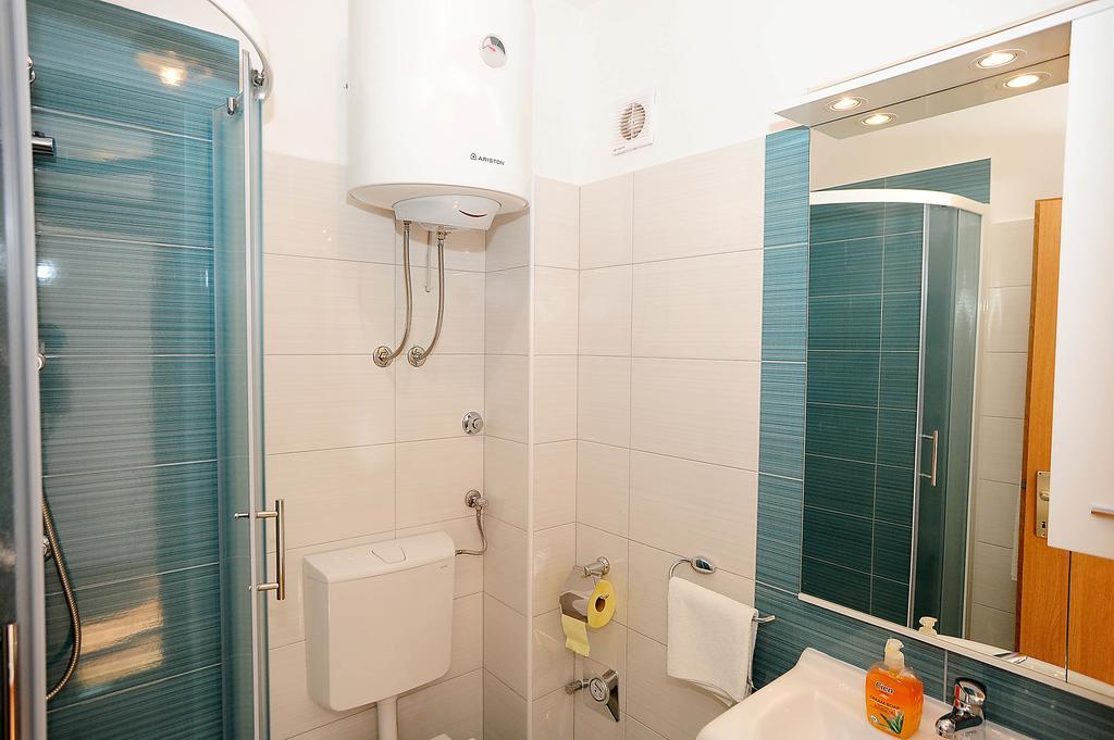 Apartments Venci Zadar Room photo