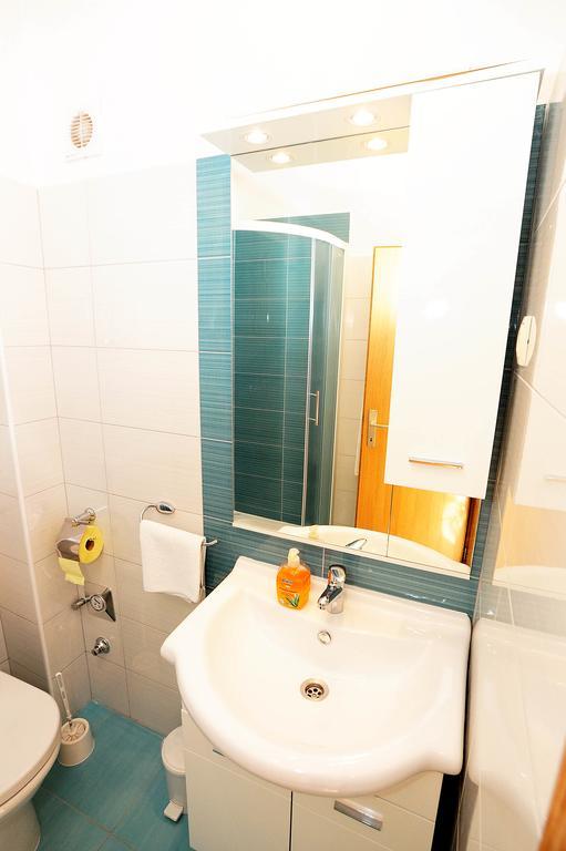 Apartments Venci Zadar Room photo