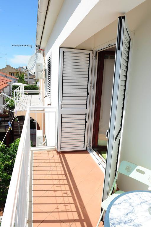 Apartments Venci Zadar Room photo
